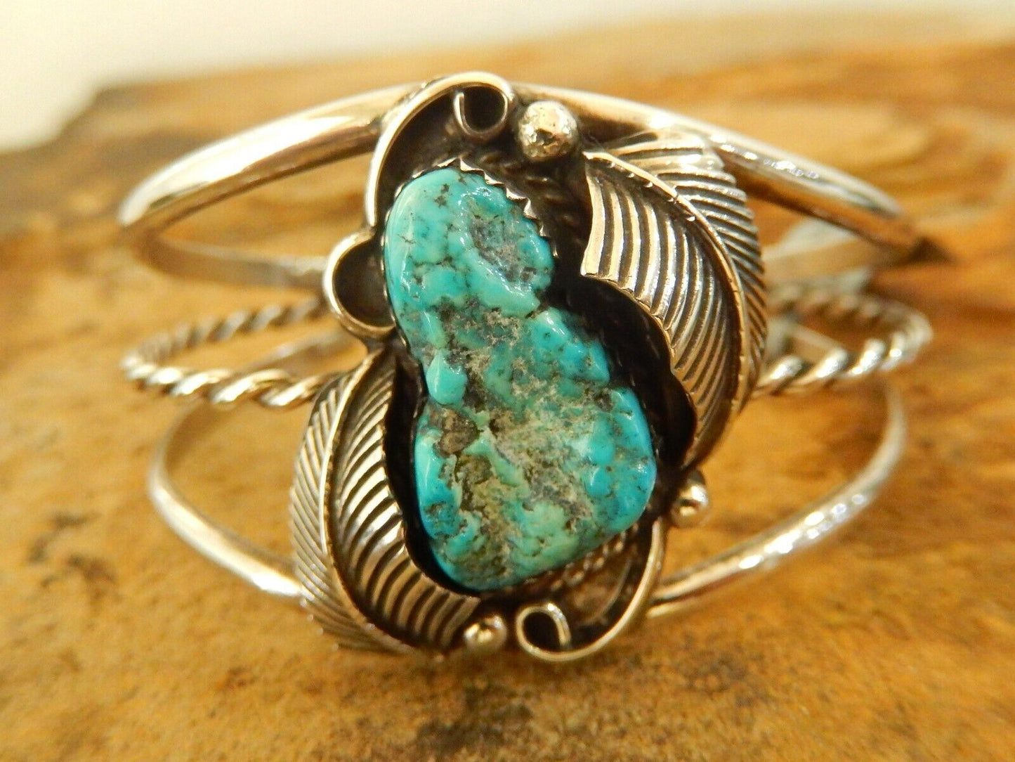 Vintage Large Southwest  Turquoise Sterling Silver Cuff Bracelet