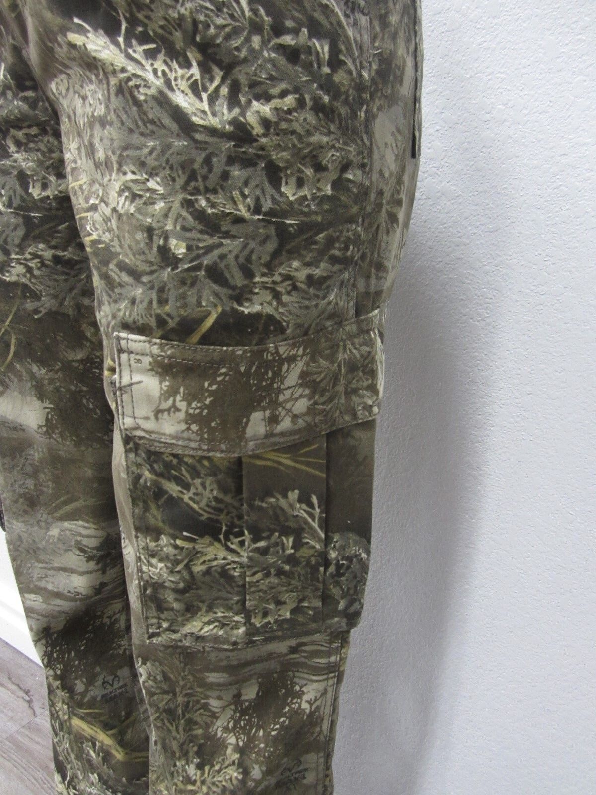 Ladies REALTREE Camo Xtra CARGO PANTS  Elastic Waistband Drawstring Legs Siz L
