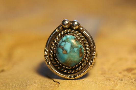 *VINTAGE* Native American Sterling Silver  Handmade Turquoise Ring Size 7.75