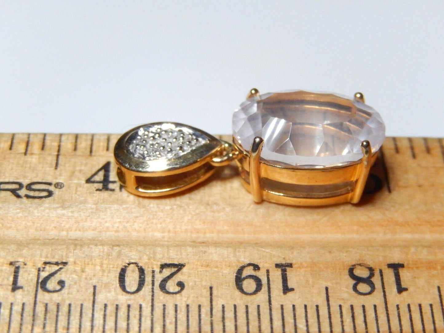 *VINTAGE*  14K Yellow Gold 8.0 CT Oval Light Pink Morganite and Diamond Pendant