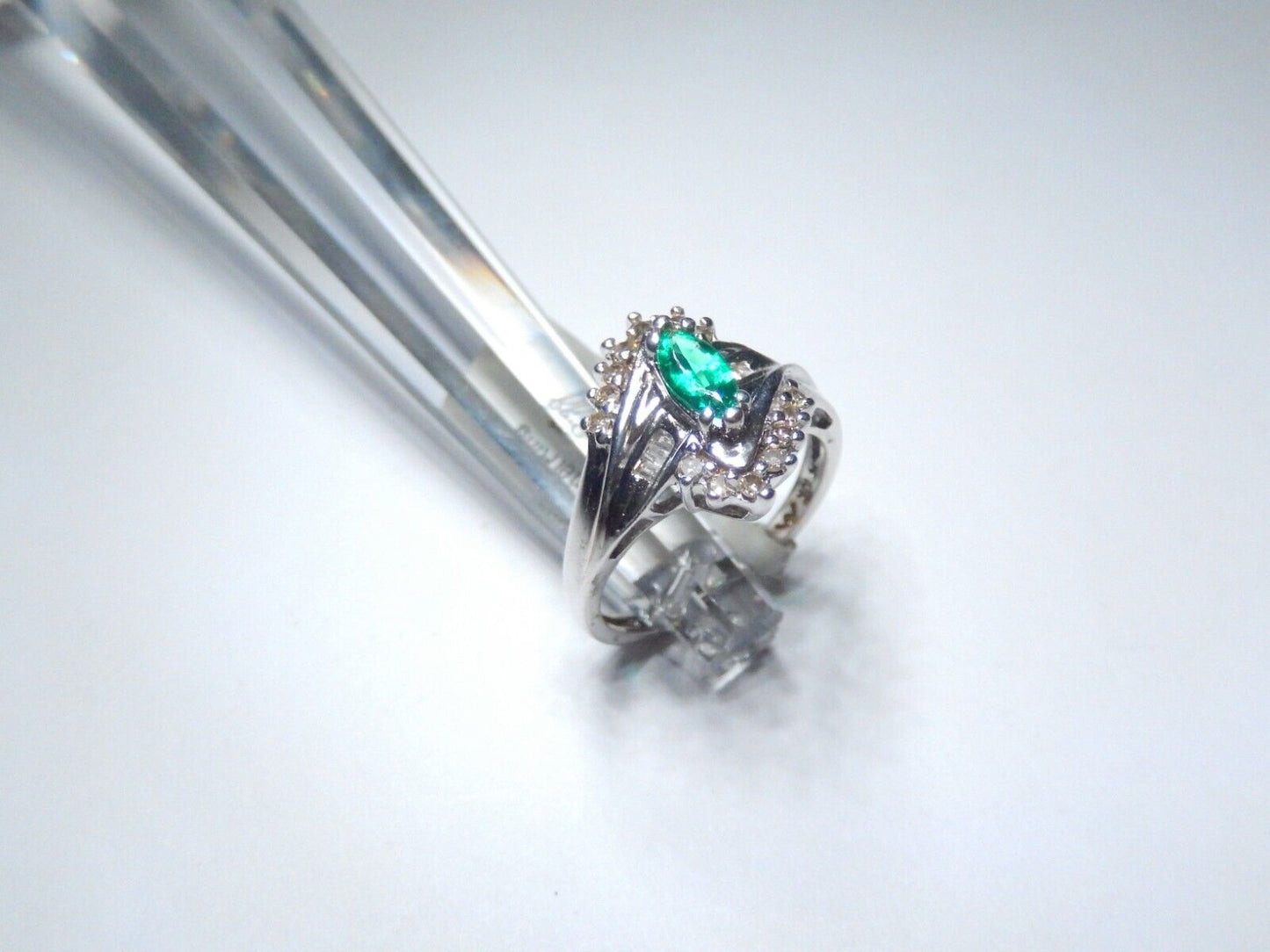 *NWT* 10k White Gold Lab Created Marquise Emerald And Diamond Ring Sz 7