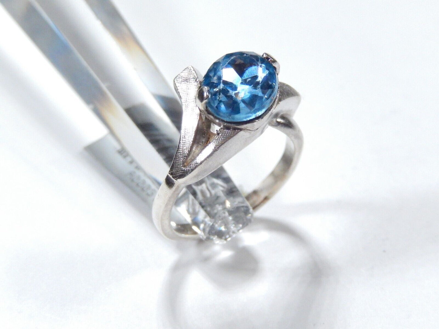 *VINTAGE*  Sterling Silver 3.00 CT London Blue Topaz Bypass Curvy Ring Size 6