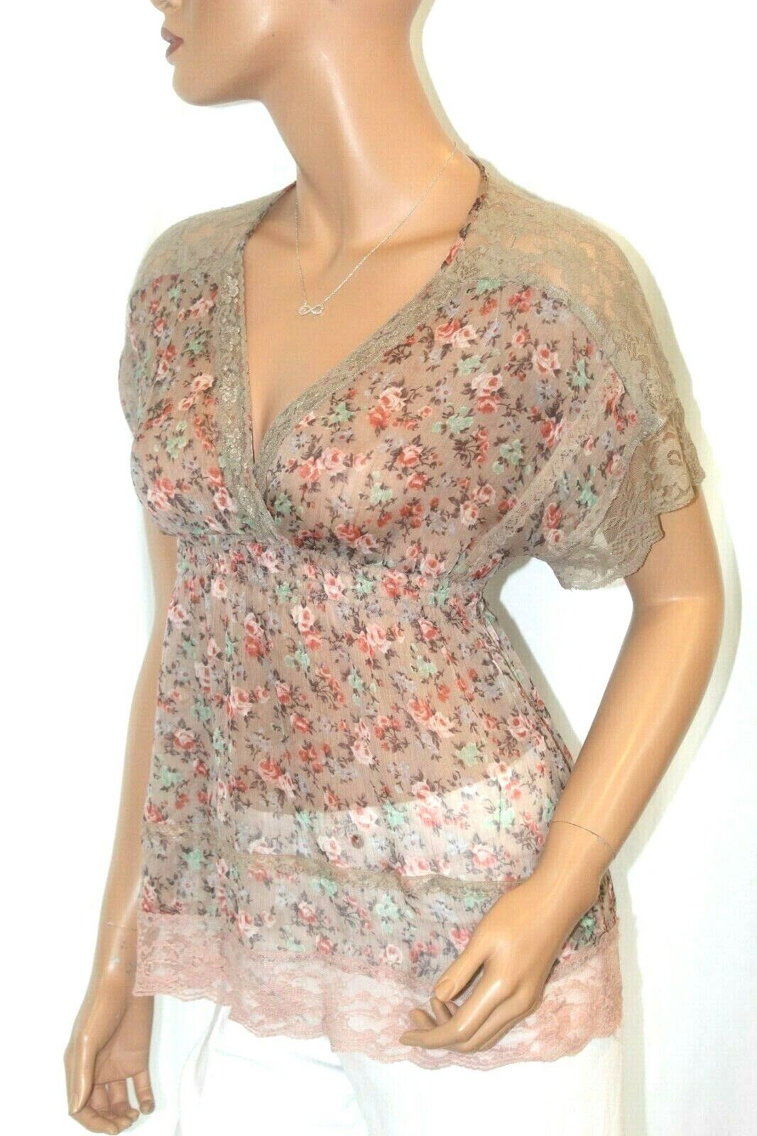 Style That Works by Vanity Women Chiffon  Short Sleeve Blouse Size Small