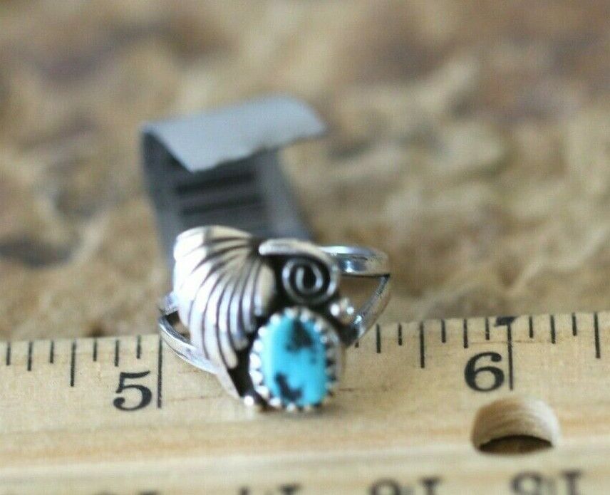 *VINTAGE*  Native American Navajo Sterling Silver Turquoise Ring Size 4.25