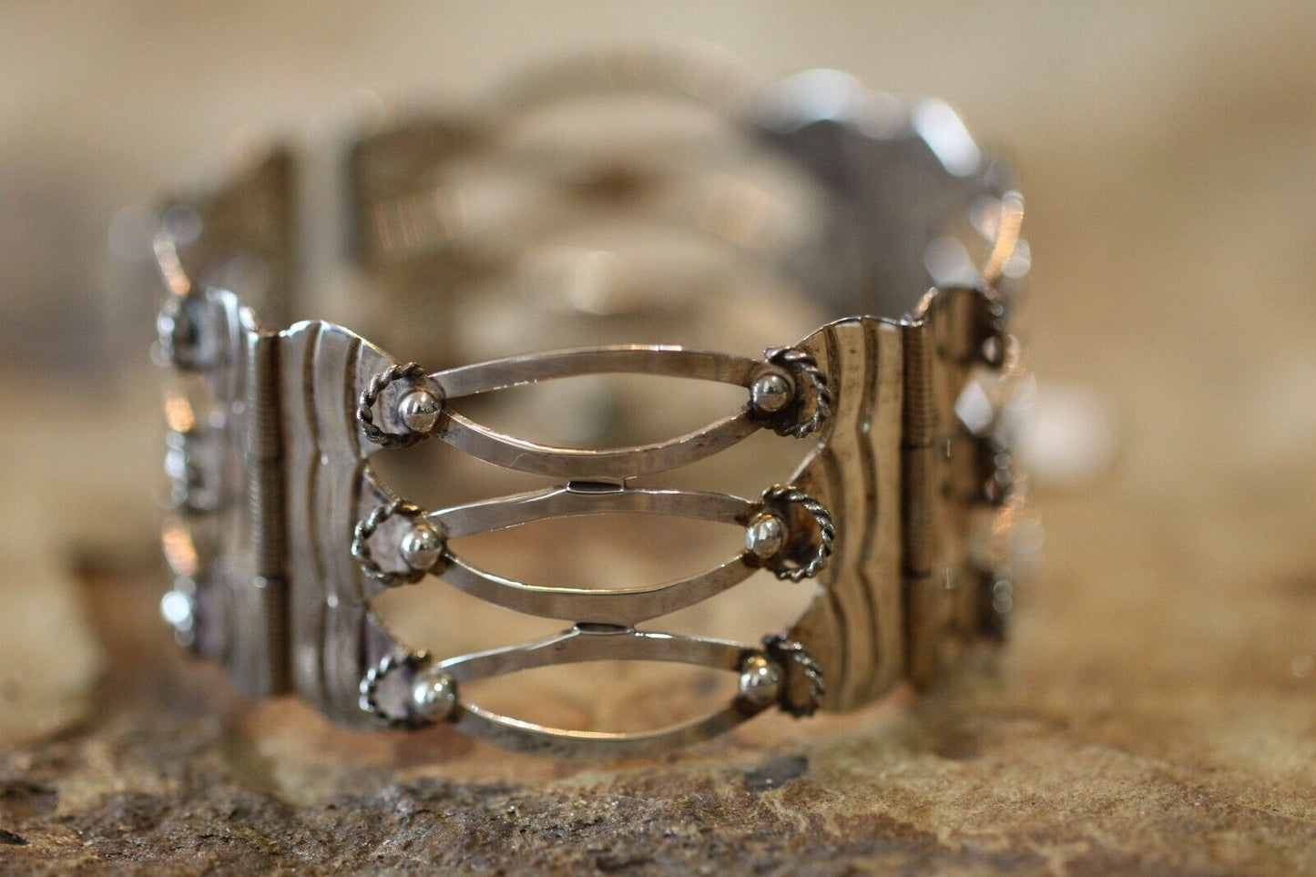 VINTAGE  "Hecho en Mexico" Sterling Silver  Box Clasp 1 1/8" Wide Bracelet 7"