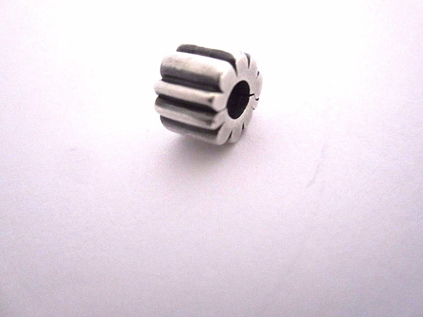 Genuine Pandora Sterling Silver Ribbed Clip #790163 Charm Spacer