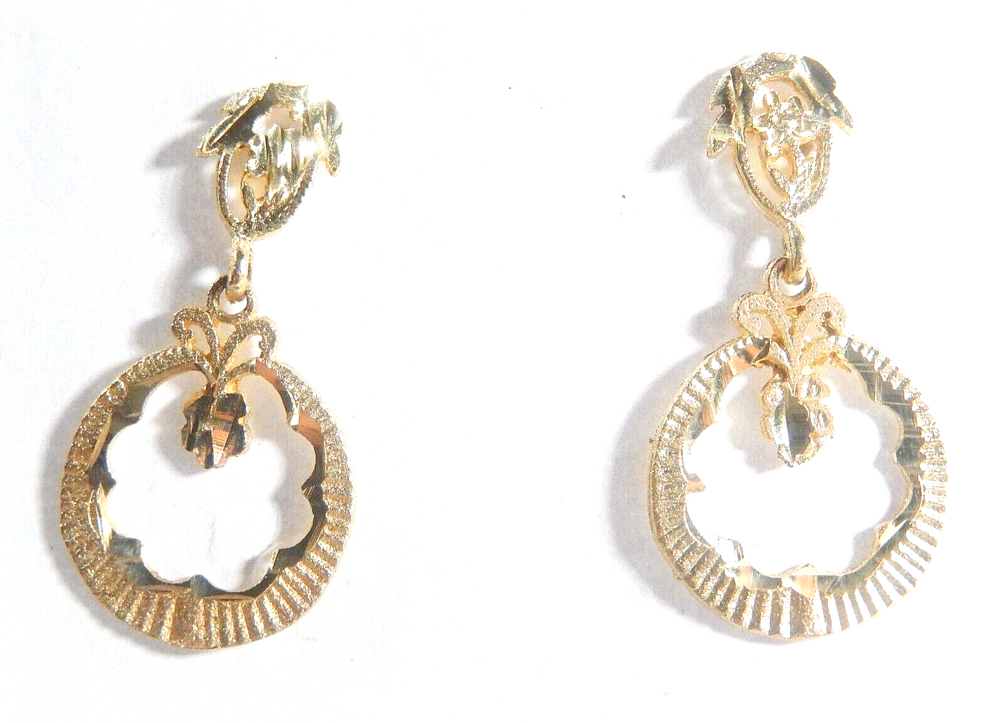 14K Yellow Gold Decorative Diamond Cut Dangle Earrings 1" x 1/2"