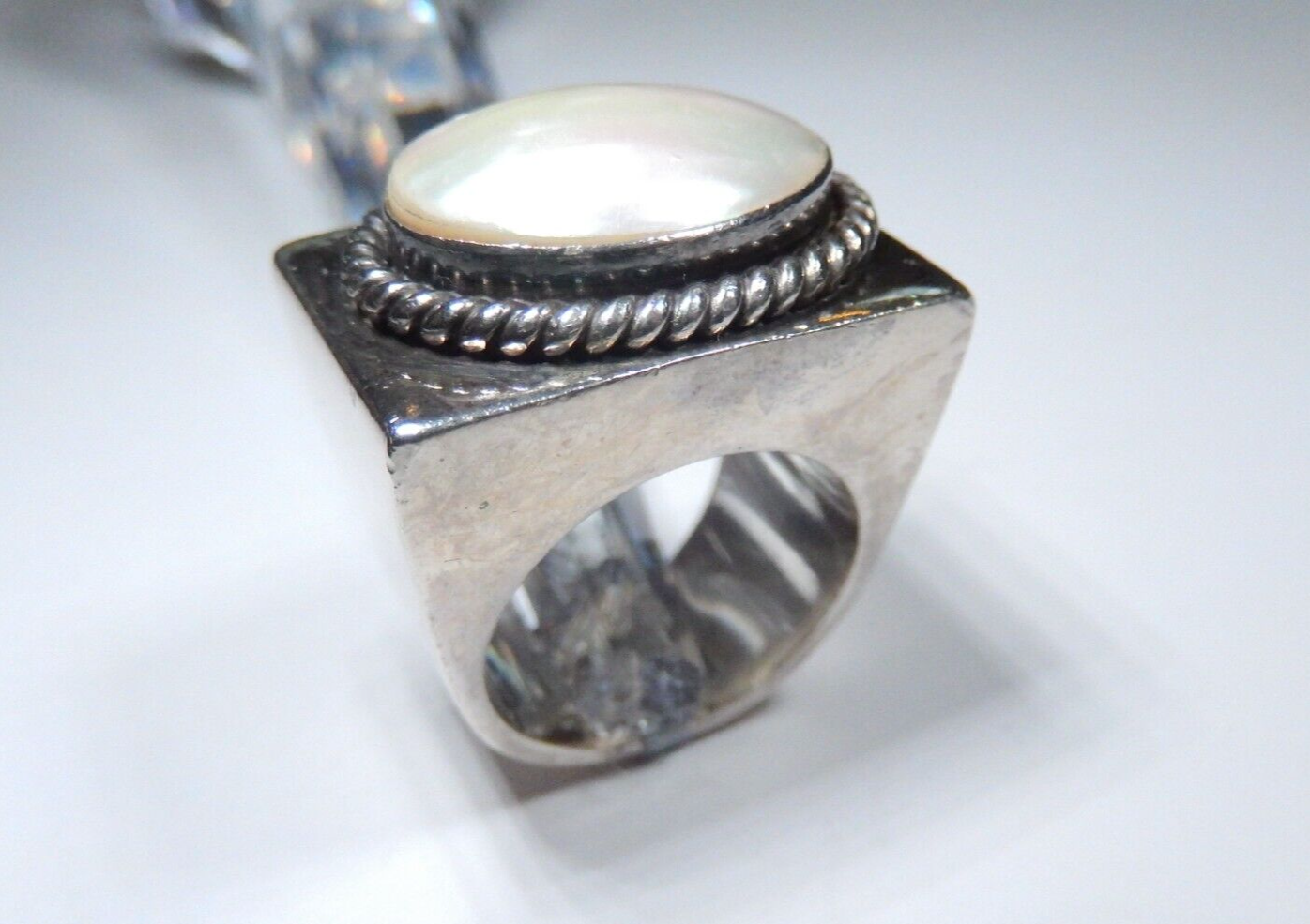 Large Heavy 23.5 gm Natural Mother of Pearl Ring Oval  Sterling Silver Size 8.25