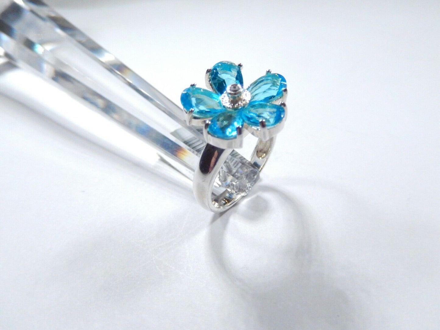 *VINTAGE* 925 Sterling Silver Flower Cluster London Blue Topaz Ring Size 7