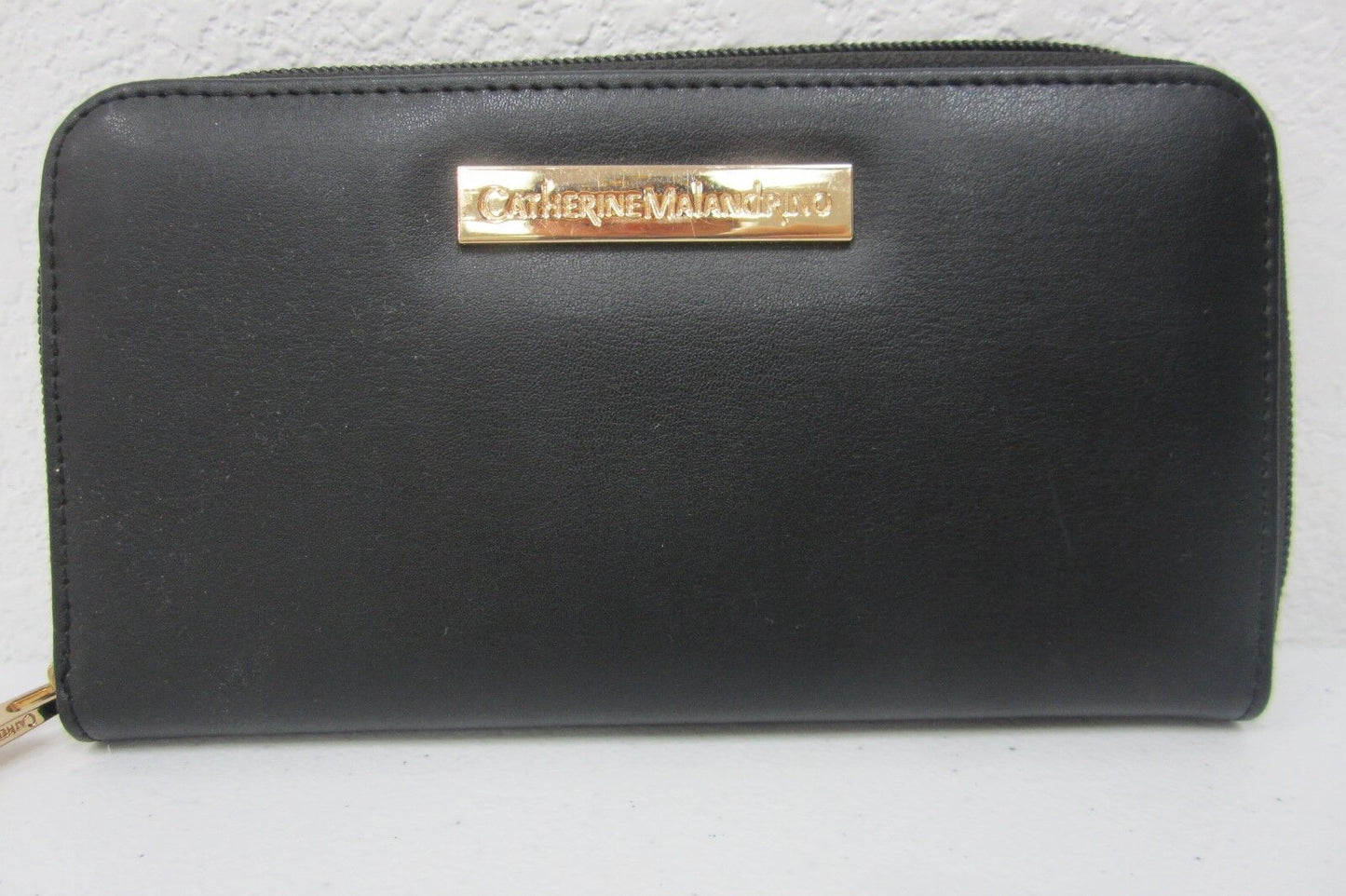 *NEW* Catherine Malandrino Large Zip Around Black Genuine Leather Purse Wallet.