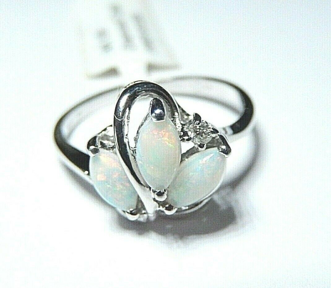 *NWT* 14k Solid White Gold Natural .50CT Opal & Diamond Ring Size 6.5