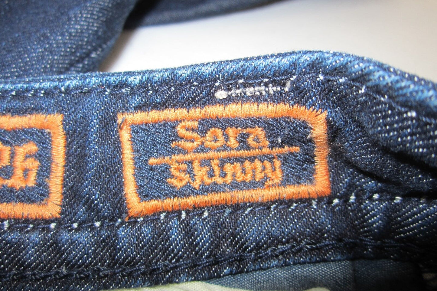 NWOT  Womens Rock Revival SORA Skinny Stretch DARK Denim  CRYSTAL Jeans Sz 26x32