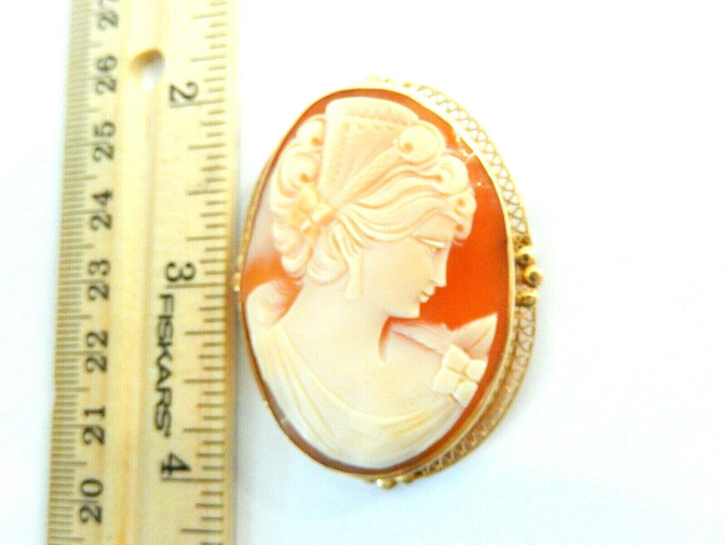 *VINTAGE*  14K Yellow Gold Bordered Extra Large 2" x 1.5" Cameo Pin/Pendant