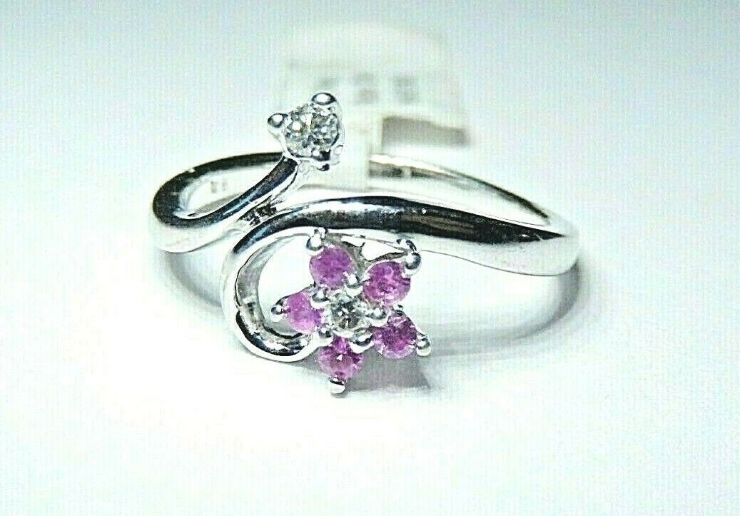 *NWT* 10k White Gold Ruby And Diamond Star Ring Size 7.25