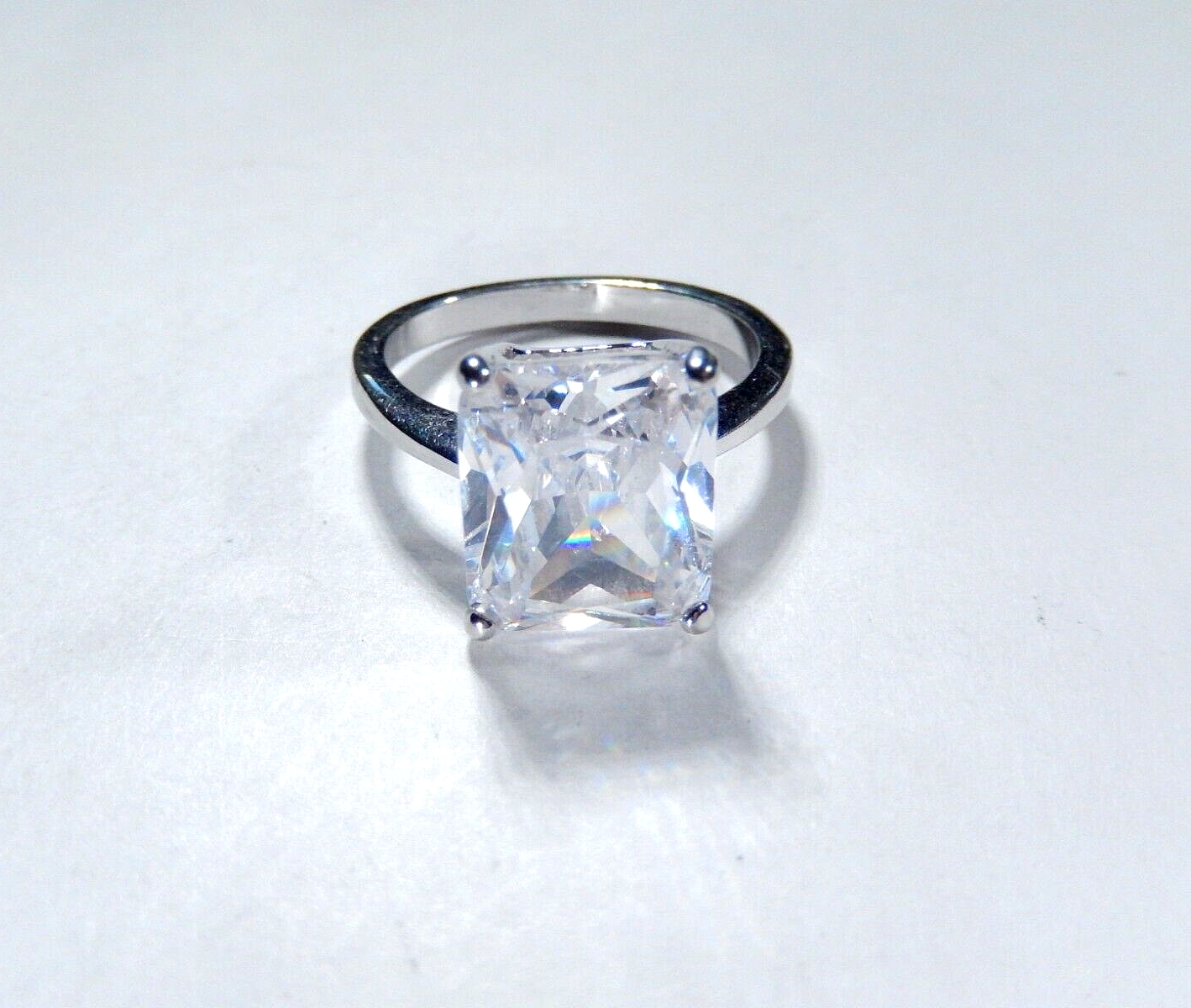 *VINTAGE*  Sterling Silver Solitaire 5.0CT White Emerald Cut CZ  Ring Size 7
