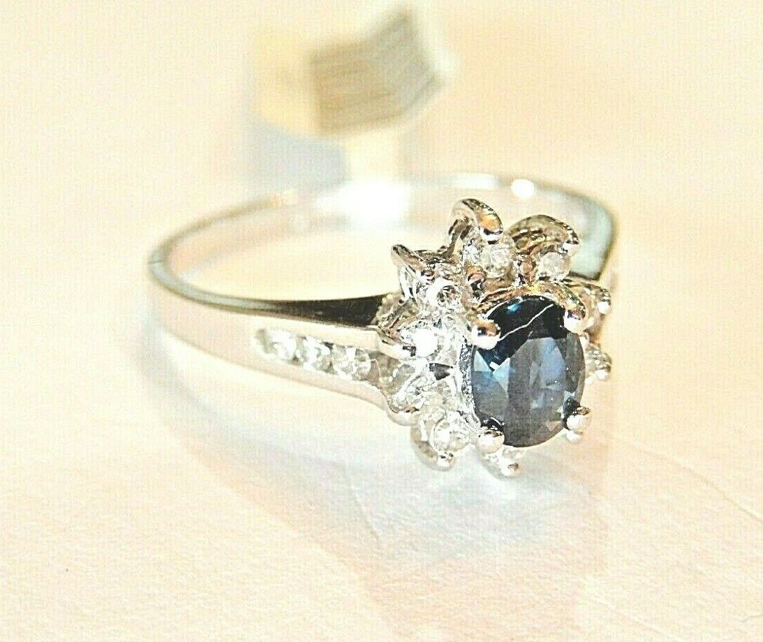 *NWT* 14K White Gold Natural Solitaire Sapphire and VS Diamond Halo Ring Sz 6.25