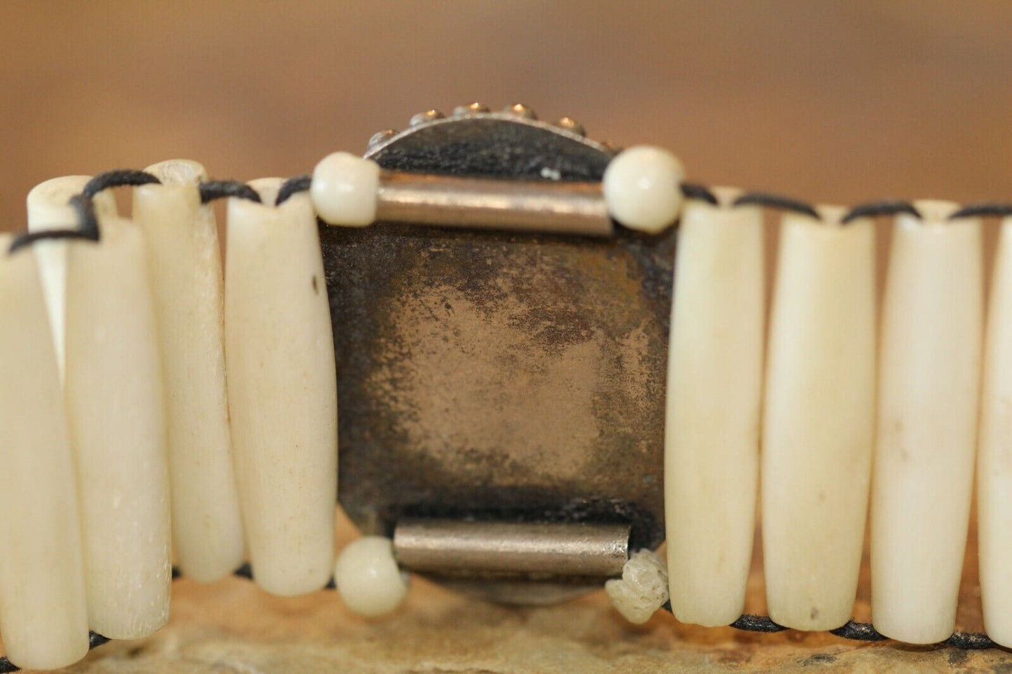 *VINTAGE*  Native American Sterling Silver Agate & Bovine Bone Chocker Necklace