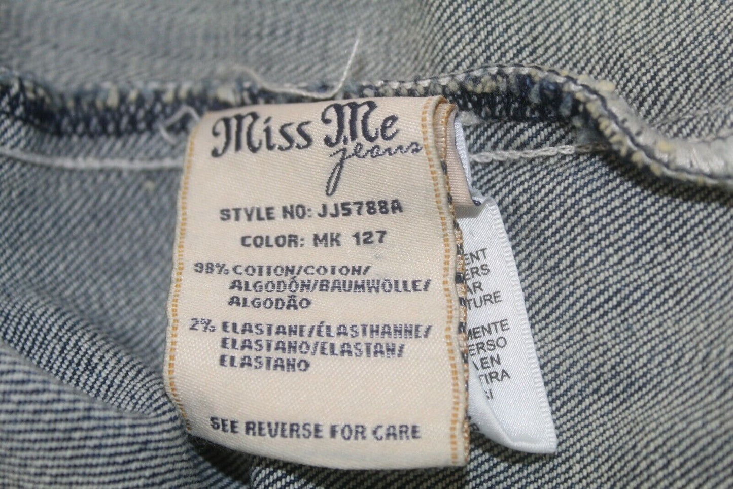 *NWT* Miss Me  JJ5788A Denim Jacket Rhinestone & Silver Stud Design Size Small