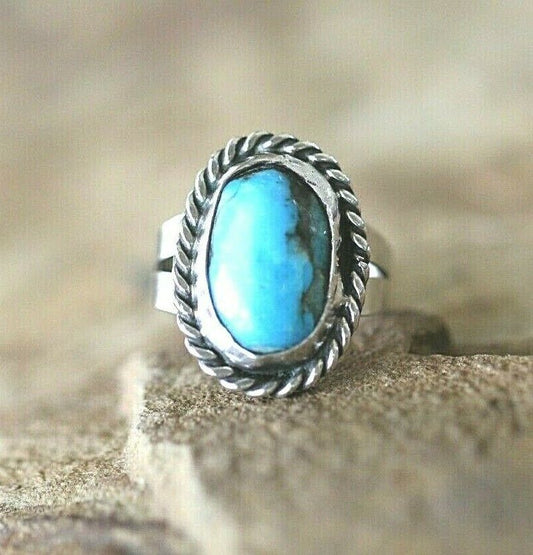 *VINTAGE*  Navajo Turquoise Sterling Silver Native American Ring Size 6.75