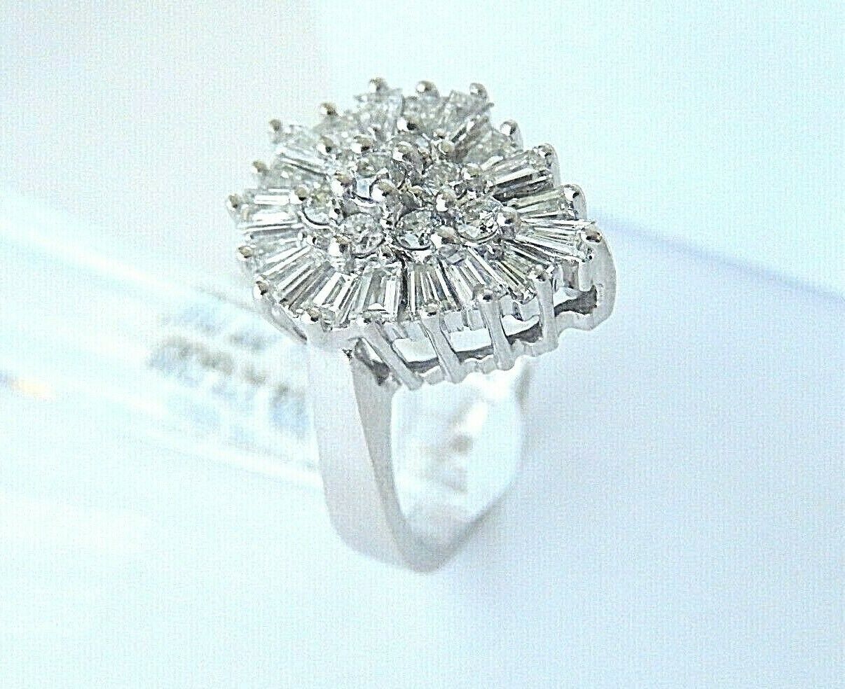 *VINTAGE* 14K WHITE GOLD  3/4CT PEAR SHAPED CLUSTER NATURAL VS DIAMOND RING Sz 7