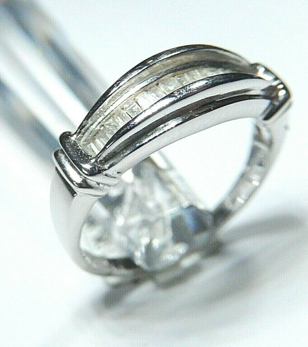 *VINTAGE* 10k Yellow Gold 1/5CT Baguette Diamond "MOM" Ring Size 7.25
