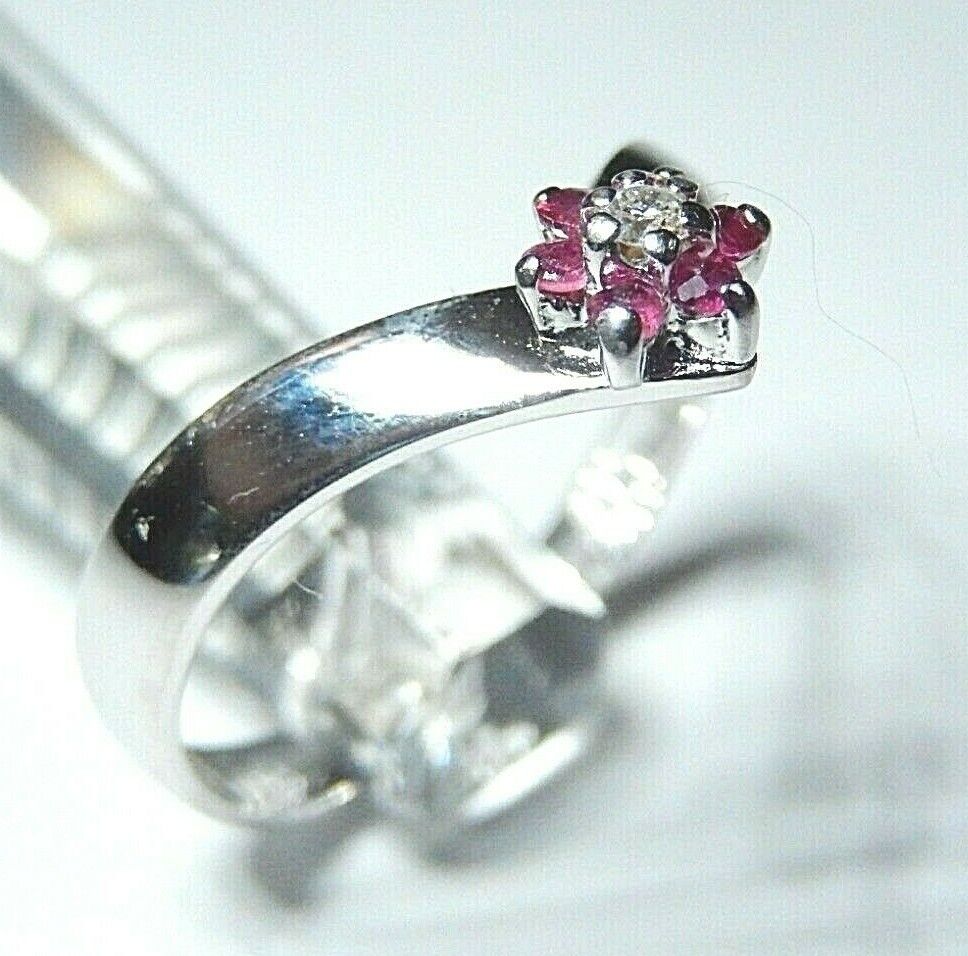 *NWT* 14K White Gold " V " Shape Ruby & Diamond 3.5mm Band Ring Size 9.25