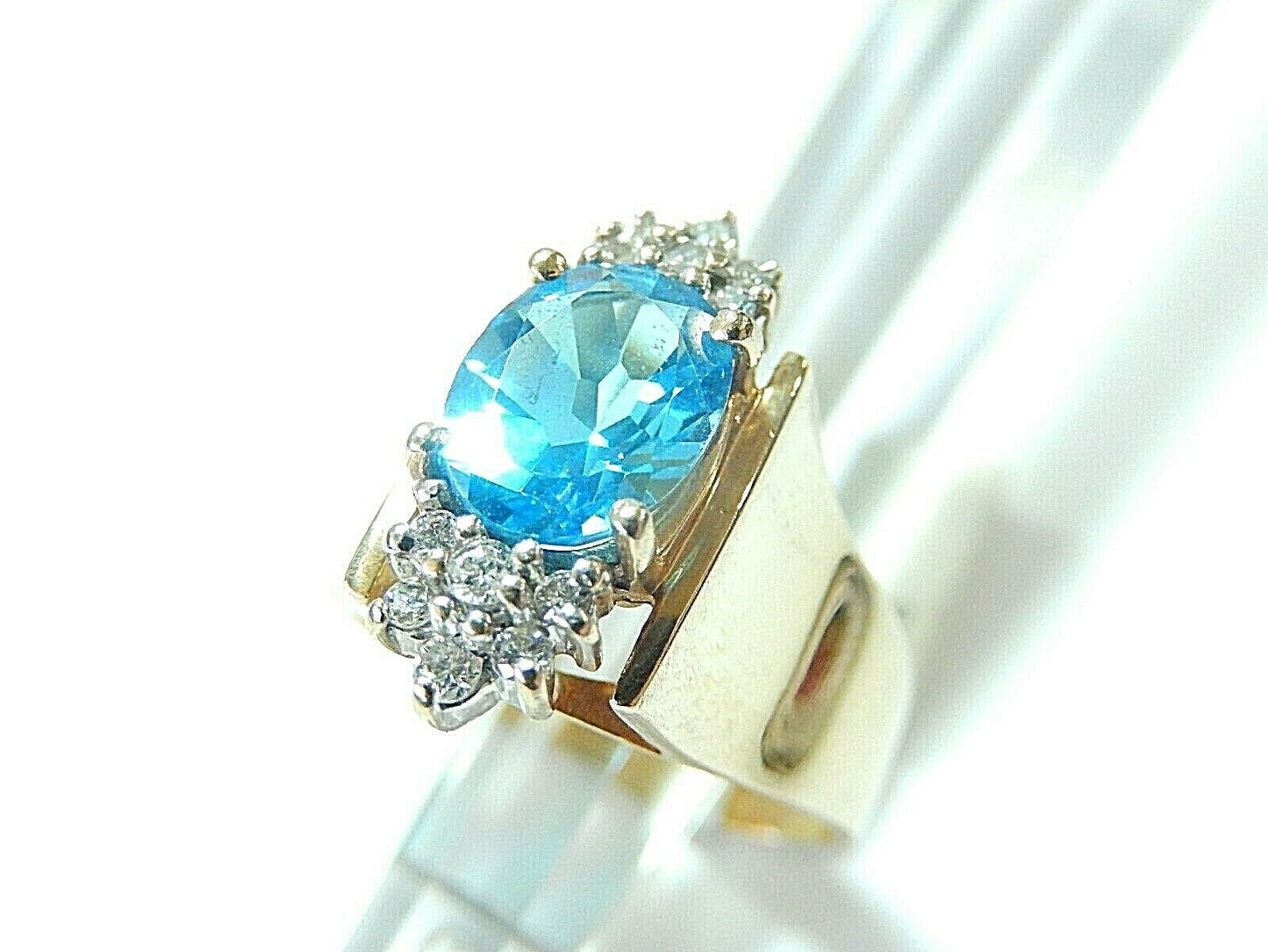 *VINTAGE* 14K Yellow Gold 2ct Blue Topaz .33ctw Diamond Ladies Ring Sz 9.5