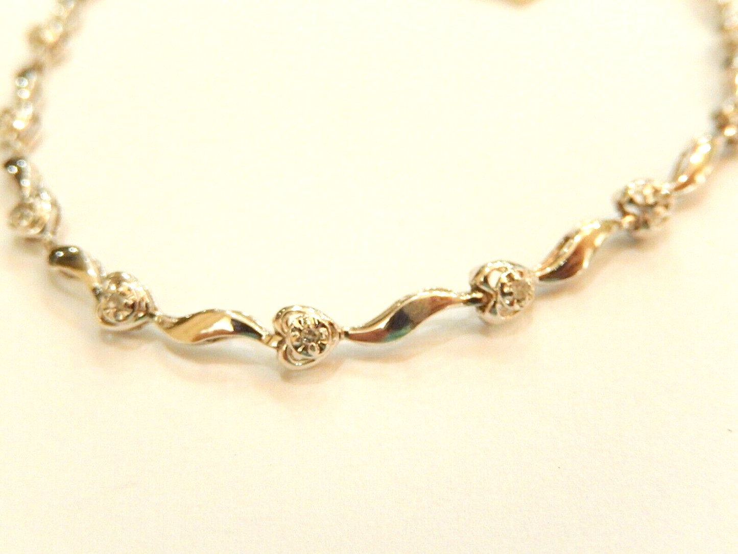 *NWT*  10K White Gold Natural Diamond Heart Shaped Infinity Bracelet 7"