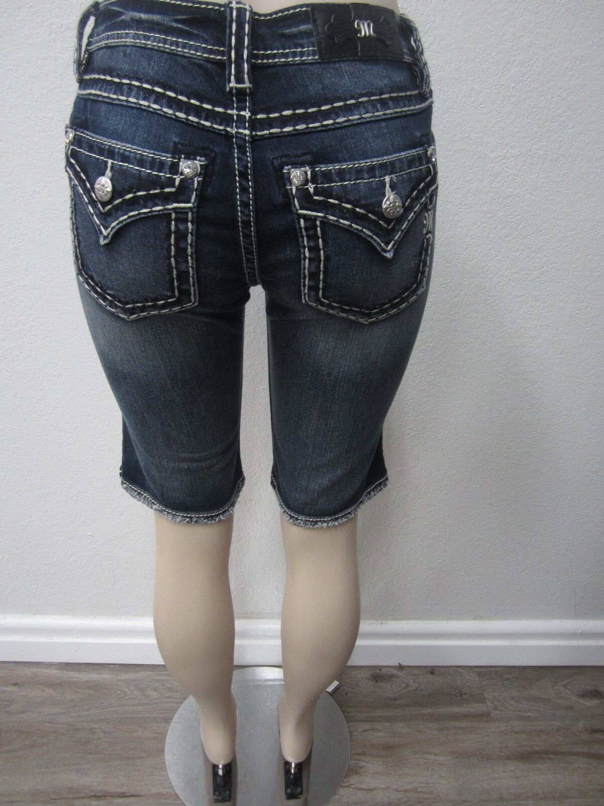 NWT MISS ME MID RISE BERMUDA MS5014M204 MEDIUM BLUE SHORTS SIZE 24 x 11