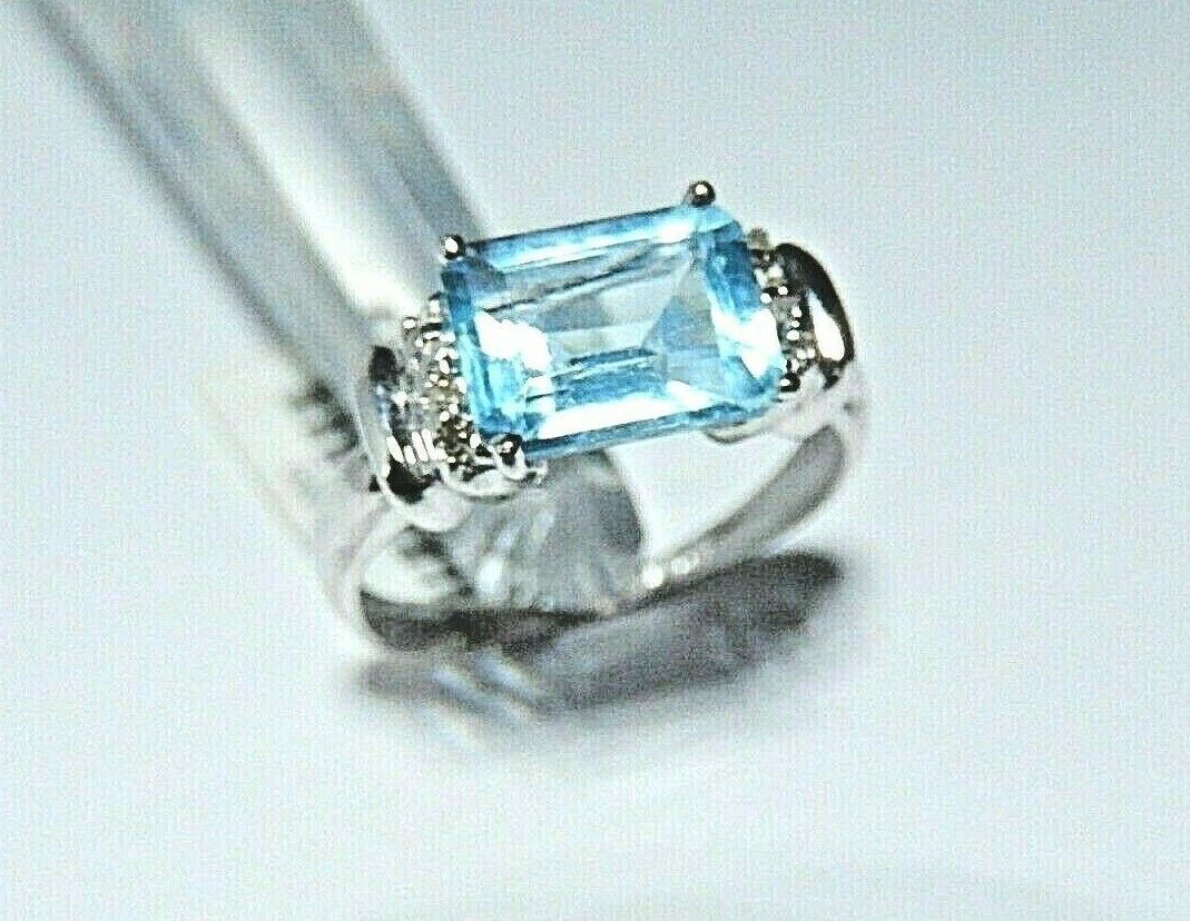 *NWT* 10K White Gold 2.50 CT Blue Topaz & Diamond Solitaire Ring Size 7.5