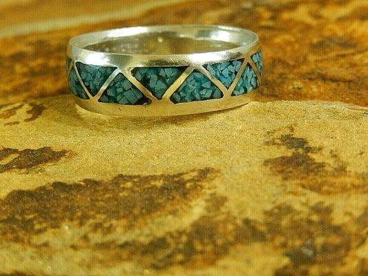 *VINTAGE - STERLING SILVER NATIVE AMER.  TURQUOISE INLAID  BAND RING