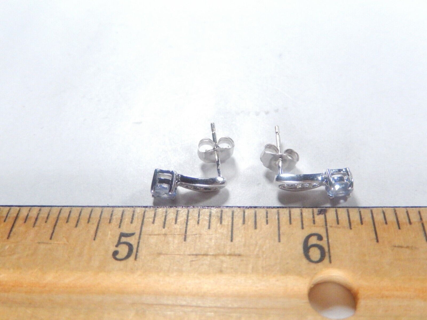 10K White Gold Diamond and Tanzanite Stud Earrings