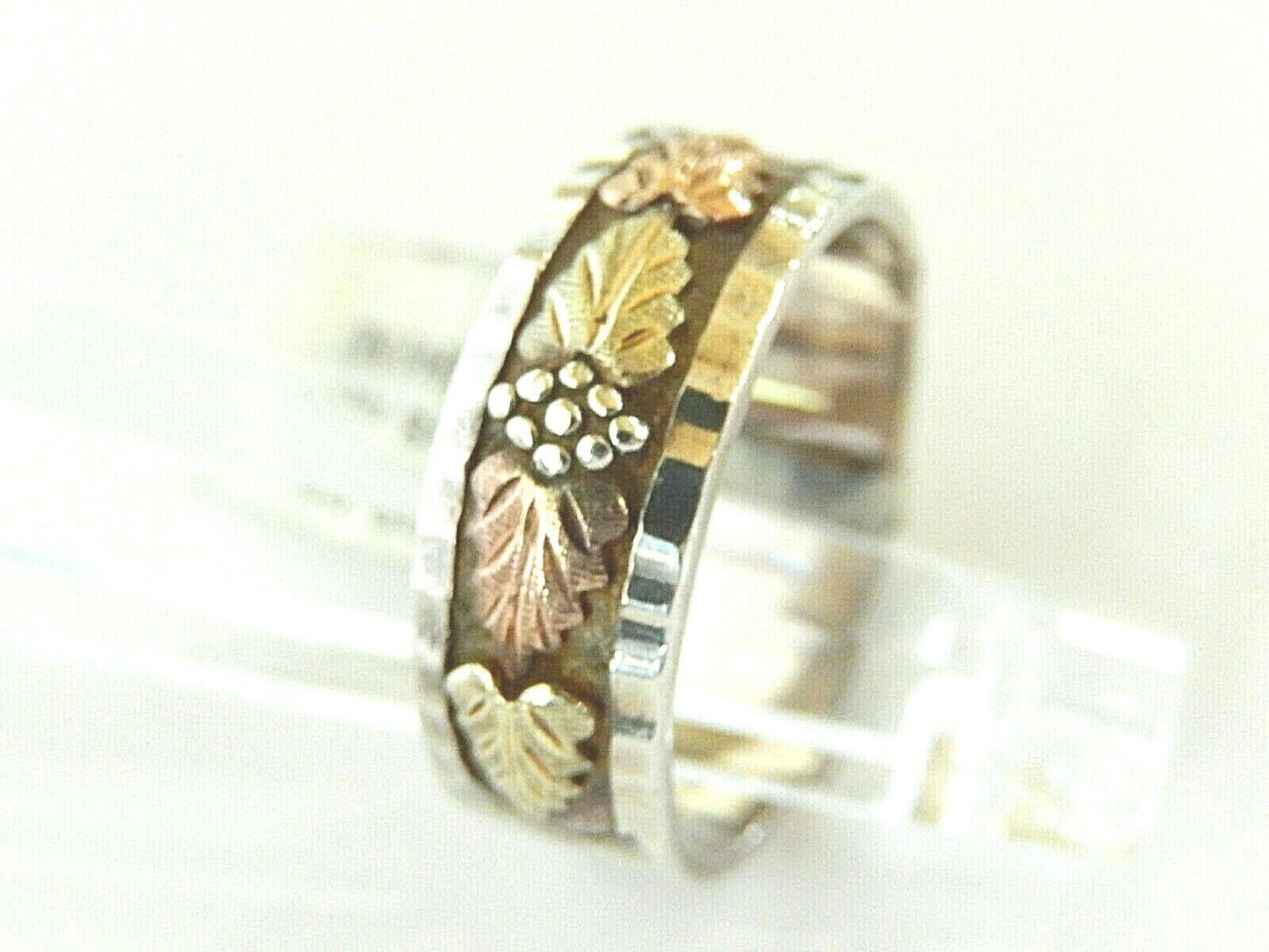 *VINTAGE*  8mm Wide 925 Sterling & 10k Yellow & Rose Gold Leaves Ring Size 10.5
