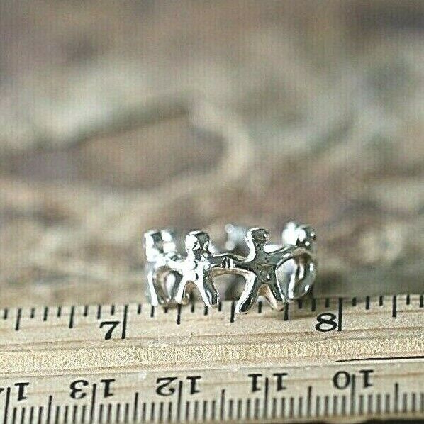 *VINTAGE* Sterling Silver 925 Children Playing Band Ring Size 5.5