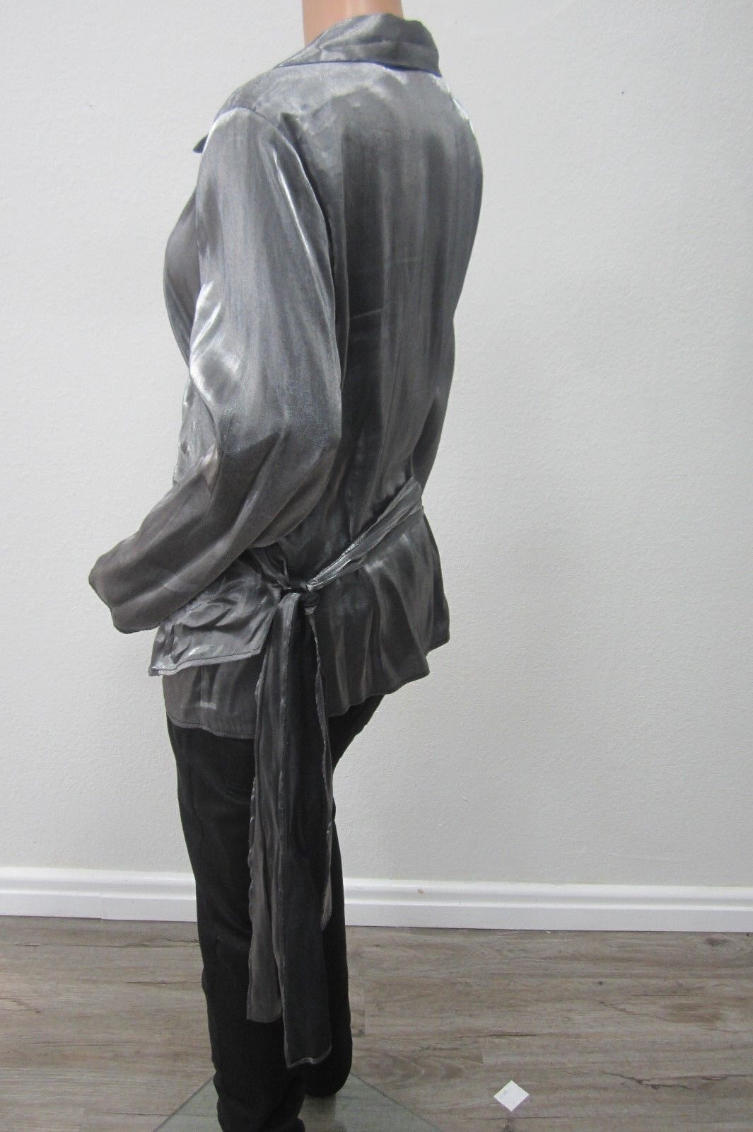 Lane Bryant CUTE Womens Long Sleeve Belted Gray Iridescent Long Top Size 22/24
