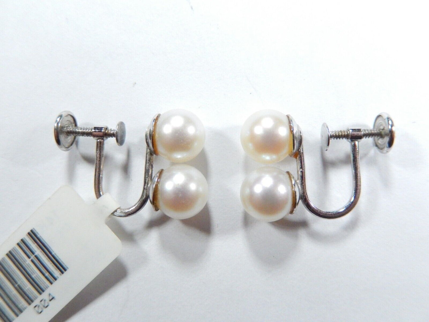 *VINTAGE*14K WHITE GOLD 6.5 MM CULTURED PEARL EARRINGS Screw back Non Pierced