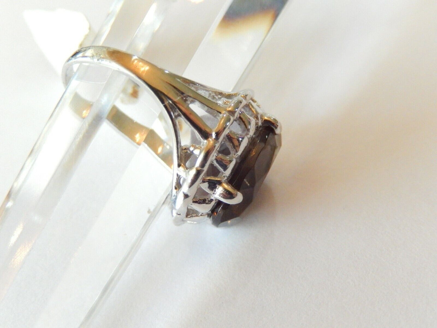 *VINTAGE* 10K White Gold 5CT Oval  Smokey Topaz Ring Size 5