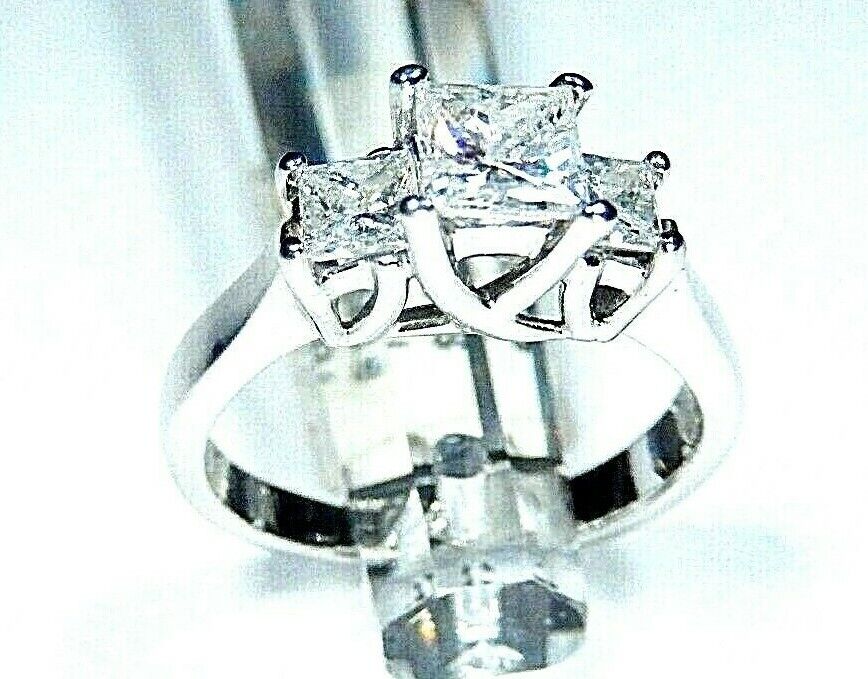 *VINTAGE* 18KT White Gold 1CT Three Stone Princess Cut VS Diamond  Ring Size 6.5