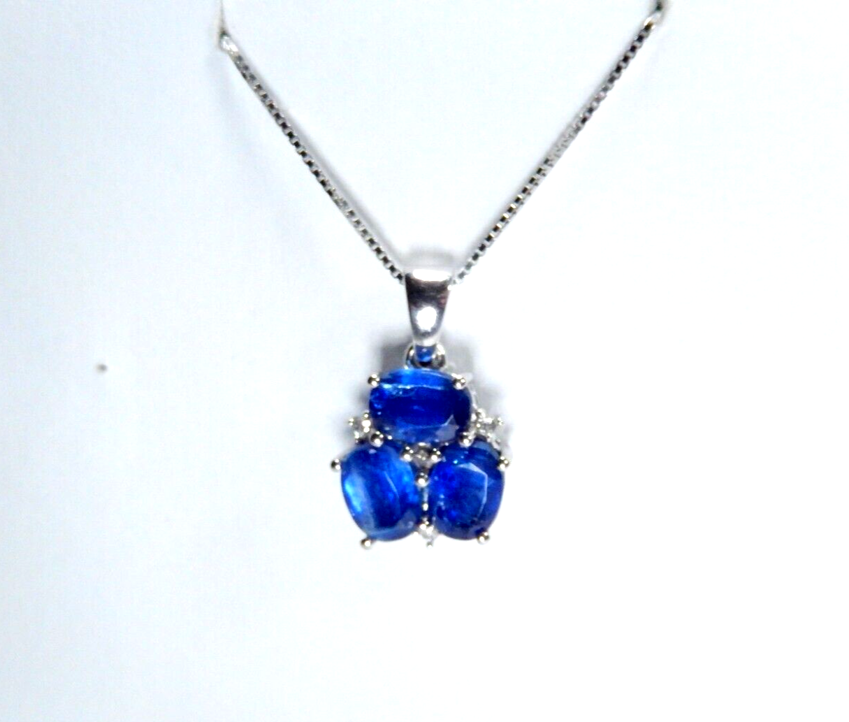 *VINTAGE*  Sterling Silver 2.25 Ct Oval Natural Blue Sapphire Pendant W/18"chain