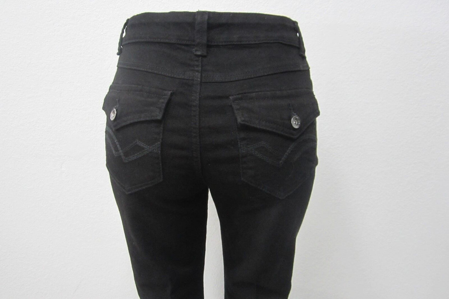 Nine West Black Straight Jeans Womens Size 8 W28 x L30 Mid Rise Stretch Denim