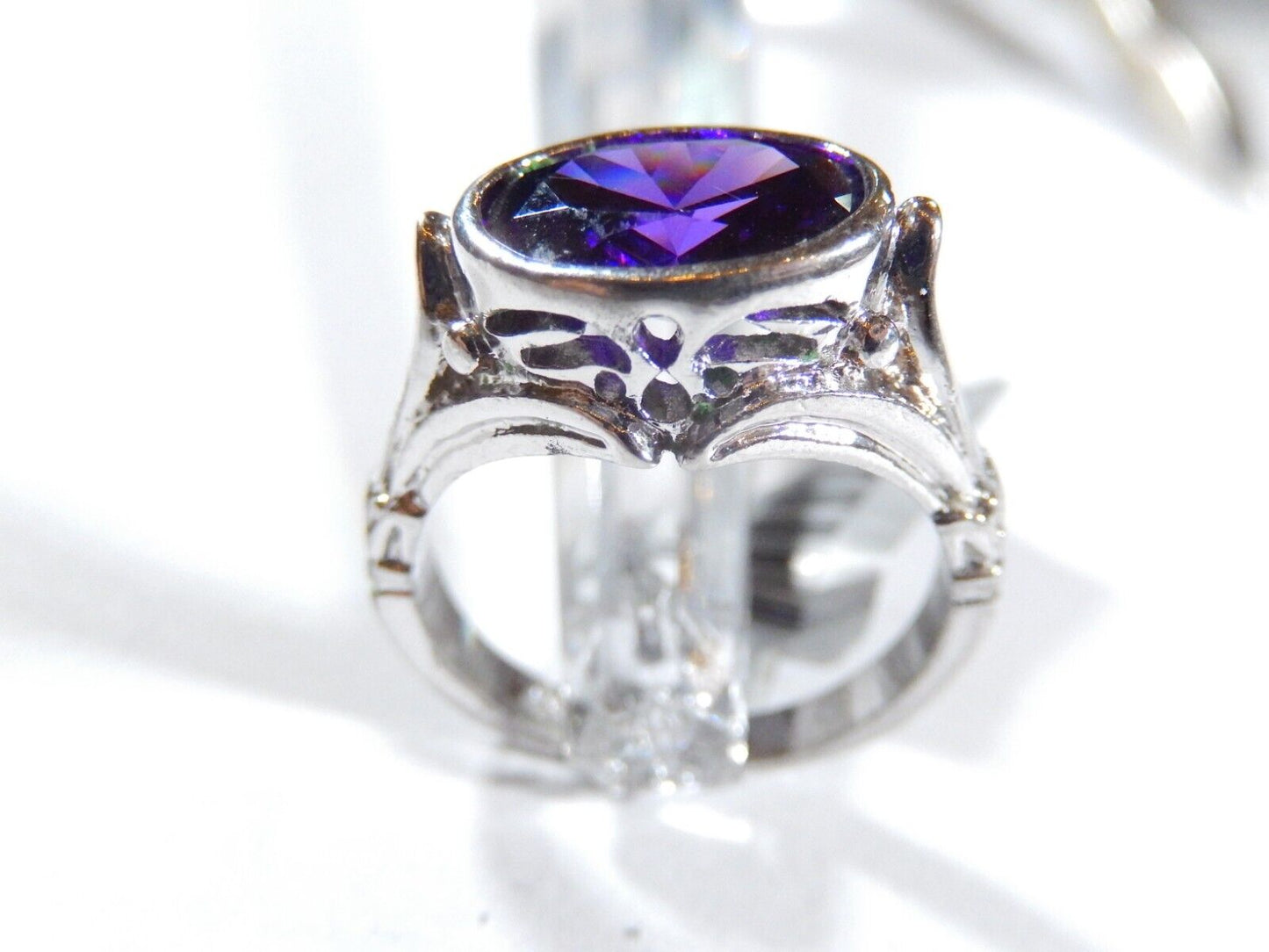 *VINTAGE*  VICTORIAN STYLE 925 STERLING SILVER 4.00 CT OVAL AMETHYST RING Sz 9