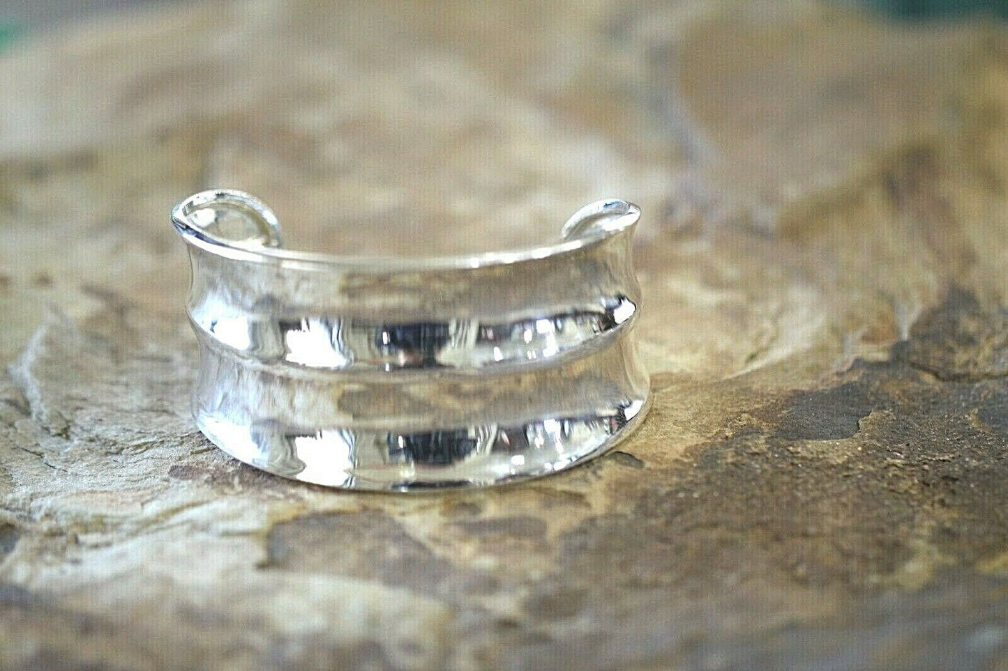 *VINTAGE* Mexico Sterling Modernist Solid Wide Cuff Smooth Curved Bracelet