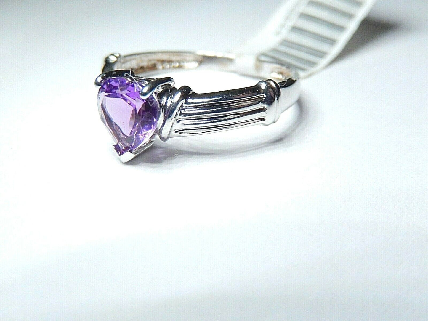 *NWT* 10k White Gold HEART Shape Amethyst Solitaire Ring Size 6.5