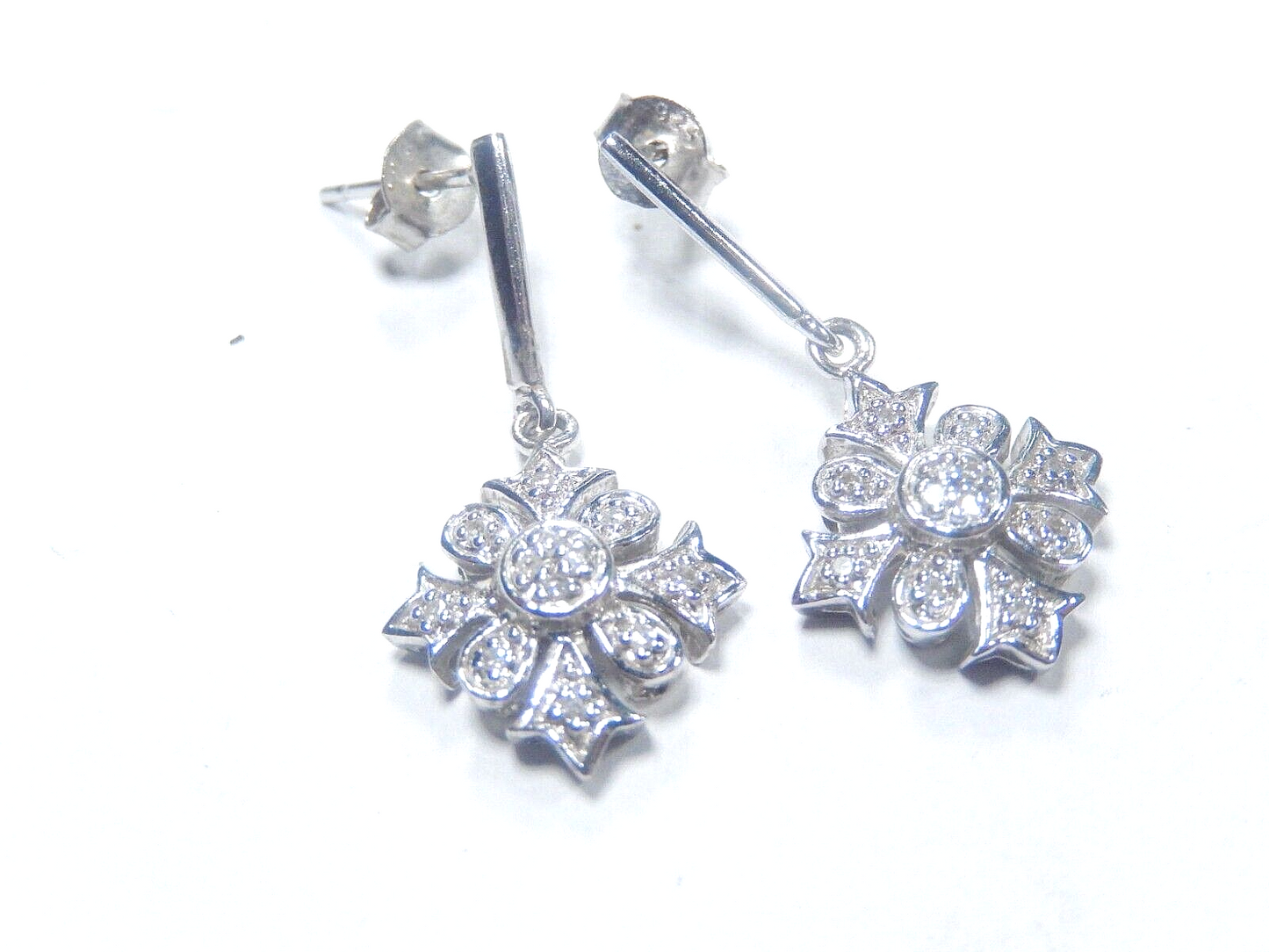 *VINTAGE*   925 Sterling Silver 1/4 CT TW Diamond  Cluster Dangle Earrings