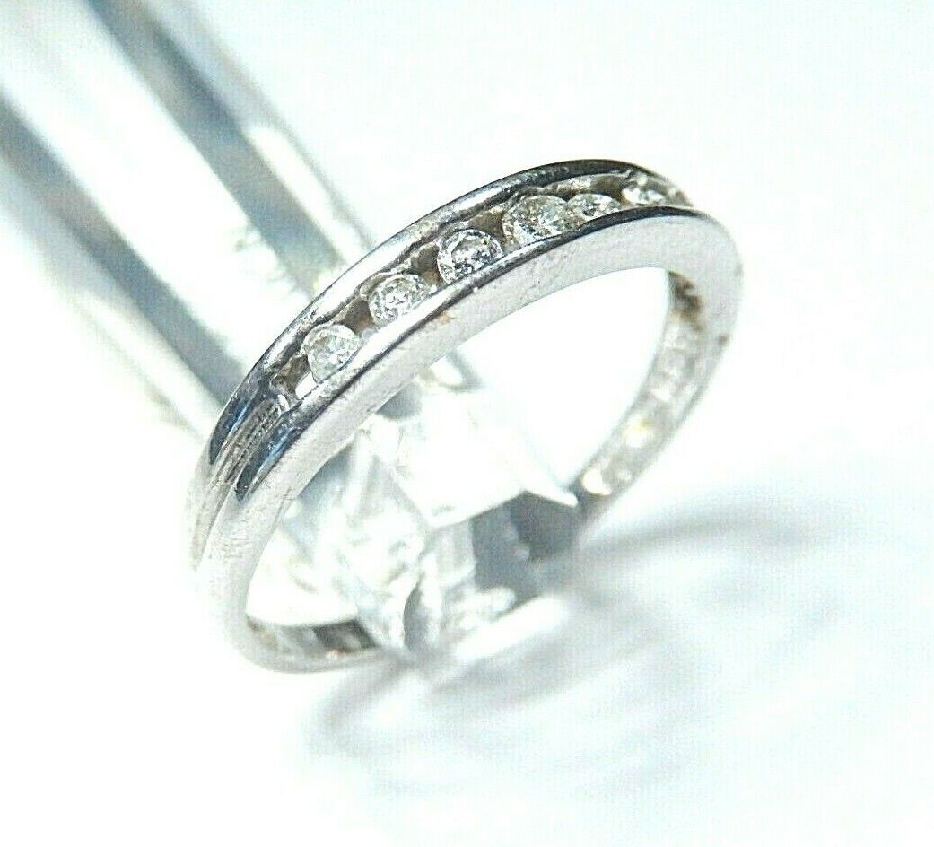 *NWT*  10K White Gold 7 Diamond Wedding / Anniversary 3mm Band Ring Size 6.5