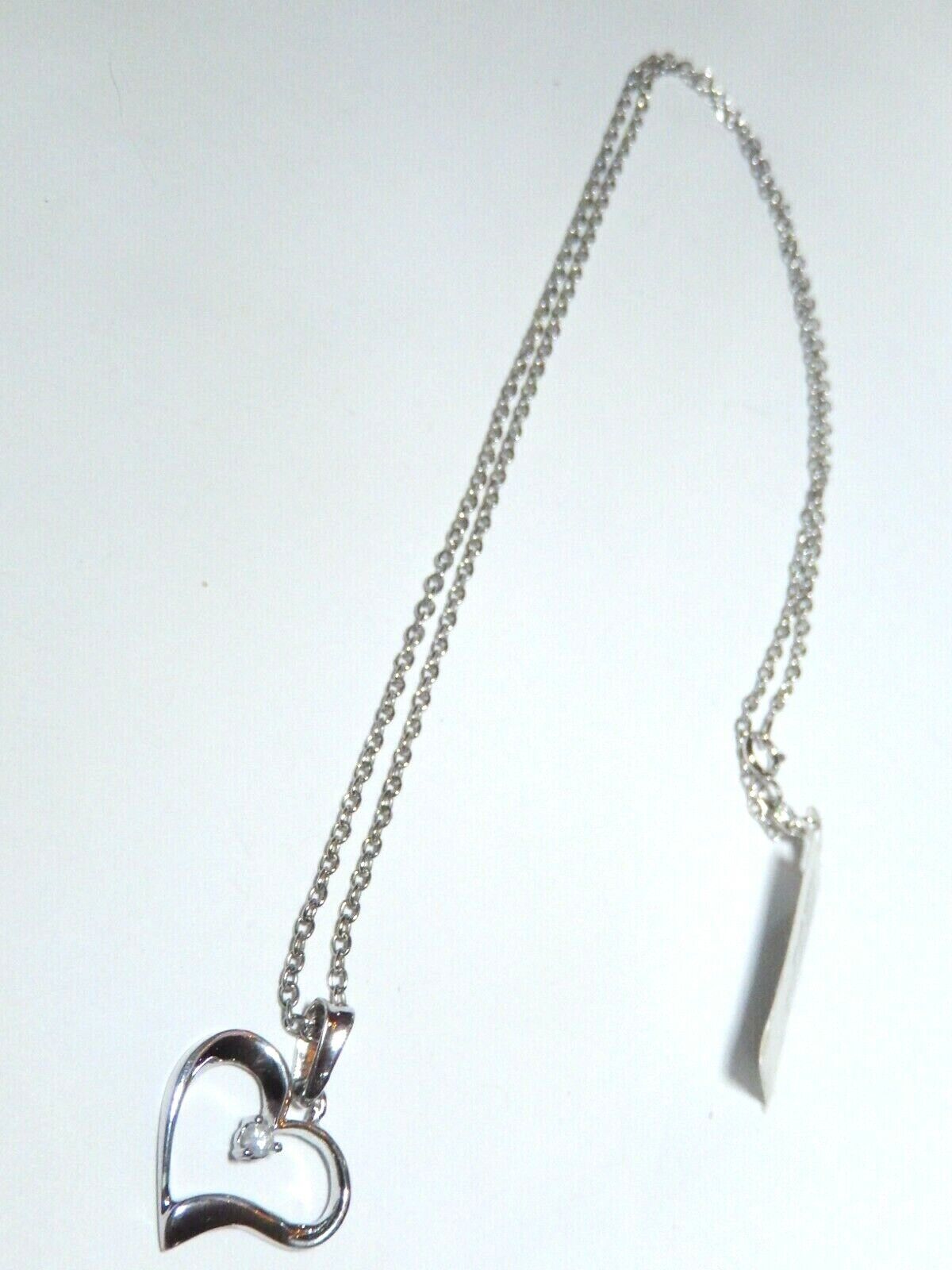 *NWT*  SOLID 10K WHITE GOLD & DIAMOND HEART SHAPED PENDANT With 18" Chain