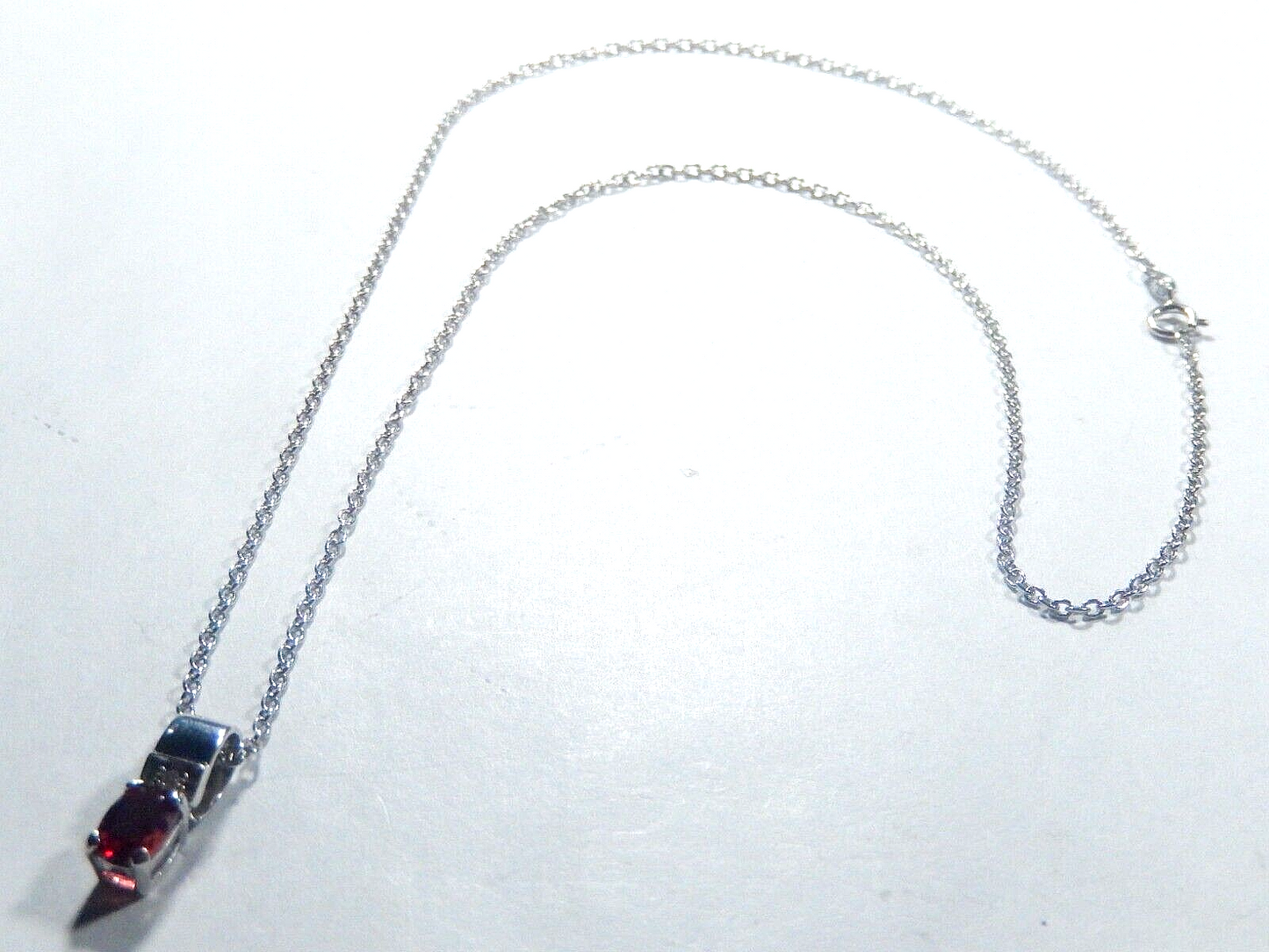 14K White Gold 3/4CT  Oval Garnet Solitaire Pendant w/18" chain