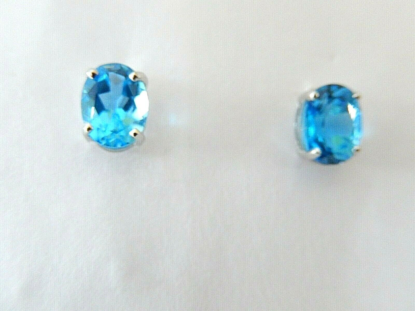 *NEW* 14K White Gold 2.5 CT Oval Deep Blue Topaz Stud Earrings Jewelry 8mm x 6mm