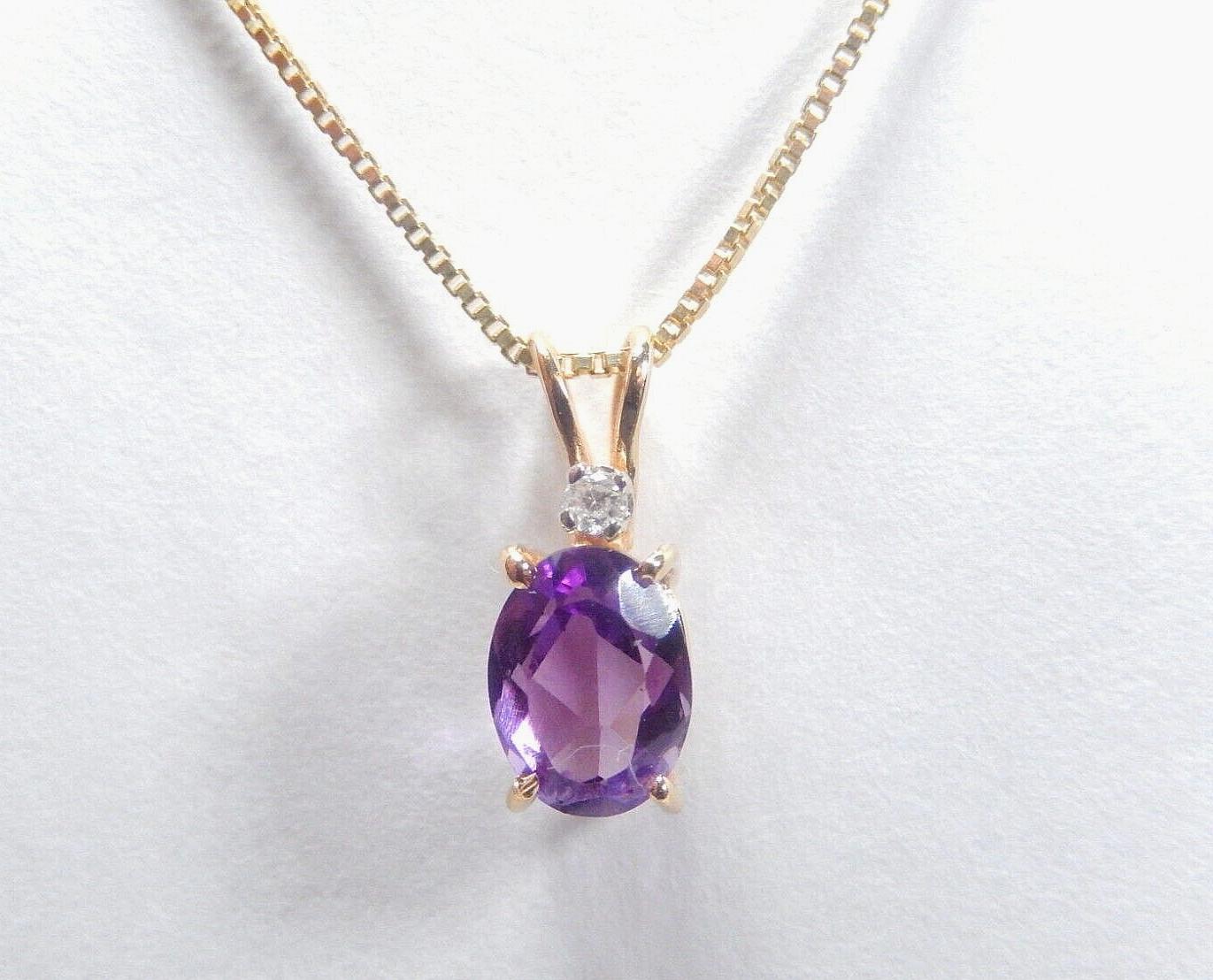 14k Yellow Gold Oval 1.00 CT Amethyst Solitaire & Diamond Accent w/18"chain