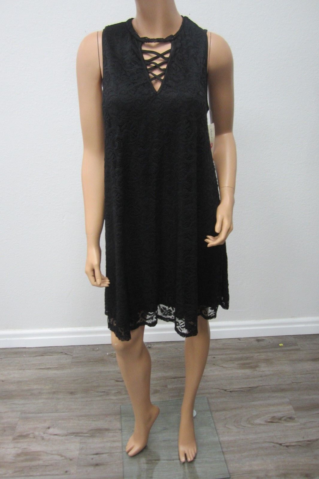 NWT Wishful & Park Womens CUTE Lace Dress Color Black Sleeveless Crew Neck Sz1XL